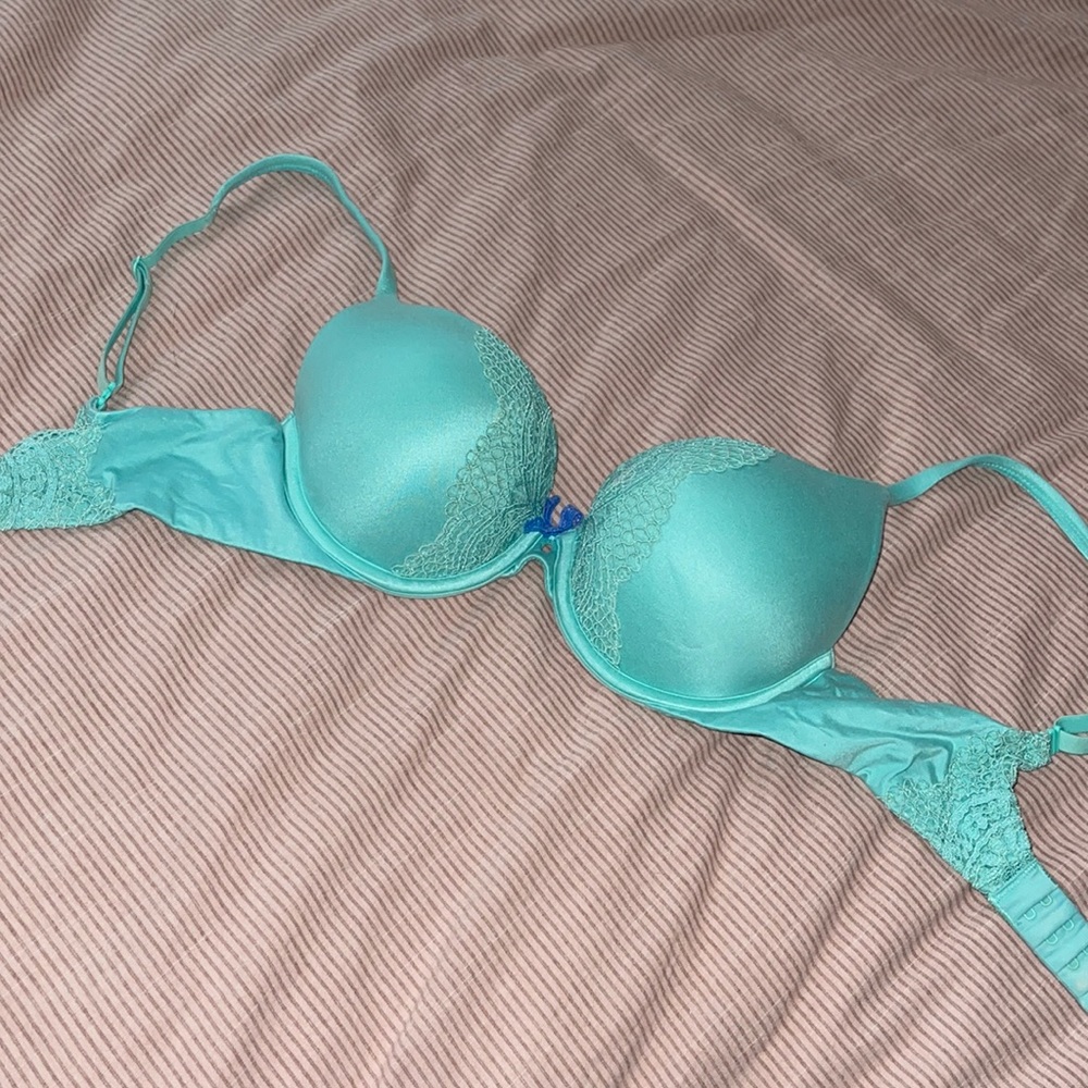 Victoria’s Secret Aqua Lace Multi-way Padded Bra